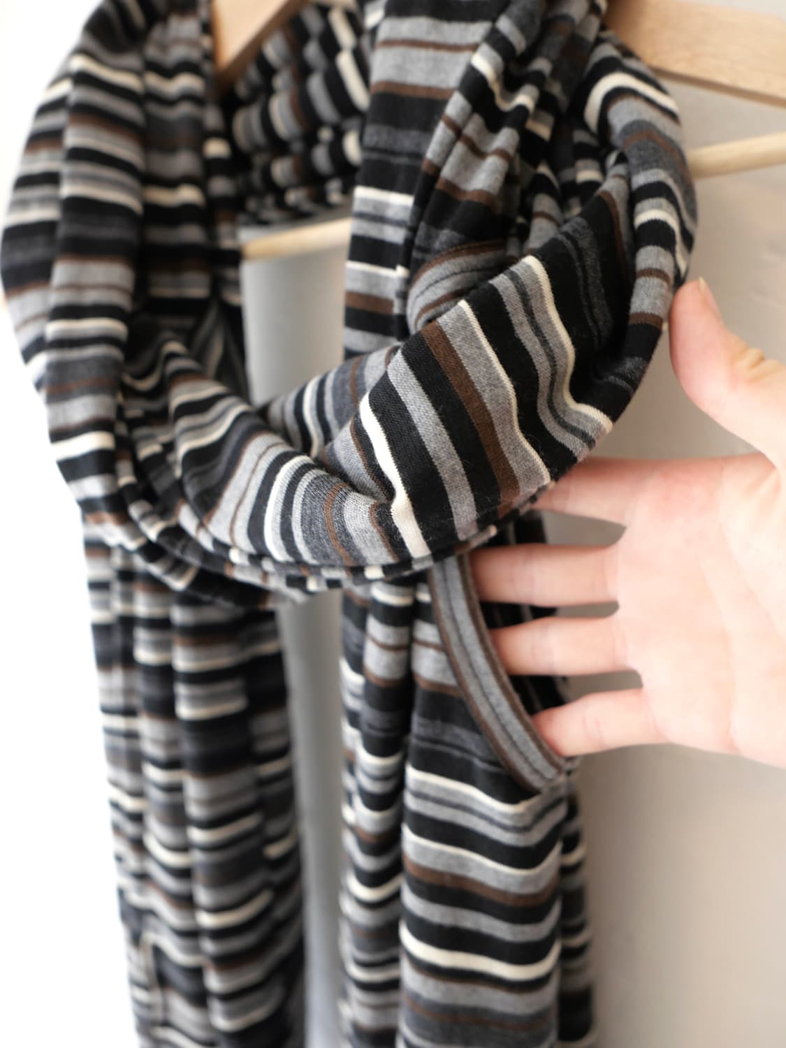 준야 와타나베 스트라이프 머플러 상품이미지4