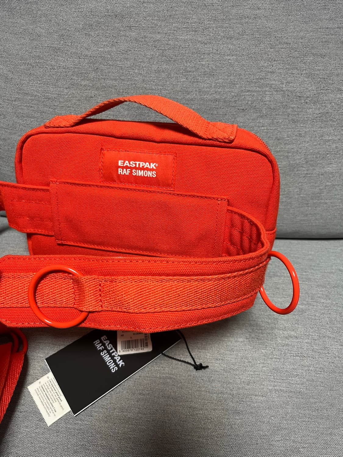 라프시몬스x이스트팩 루프링 웨이스트백 상품이미지9