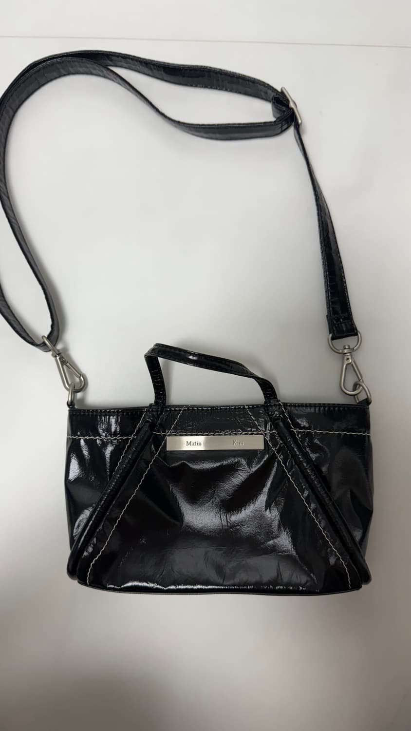 마뗑킴 미니 코팅 토트백 블랙 상품이미지1