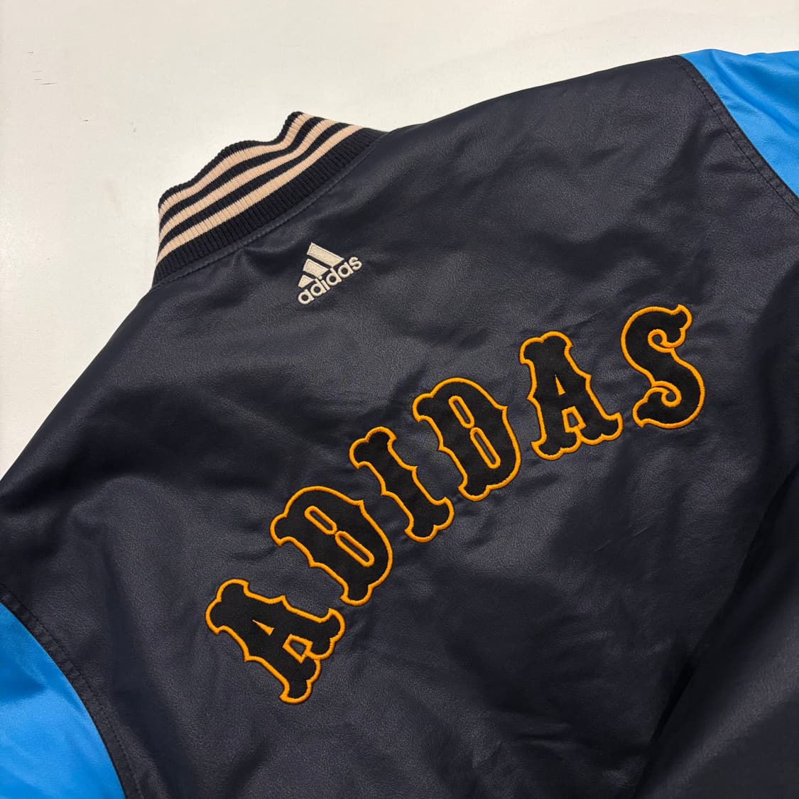 [95] 07s 아디다스 빅로고 바시티 블랙/블루 야구 점퍼 C304 상품이미지7