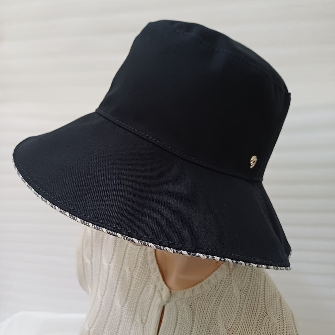 정품 헬렌카민스키 버킷햇 벙거지 모자 블랙 거의새것 사랑봉봉 상품이미지1