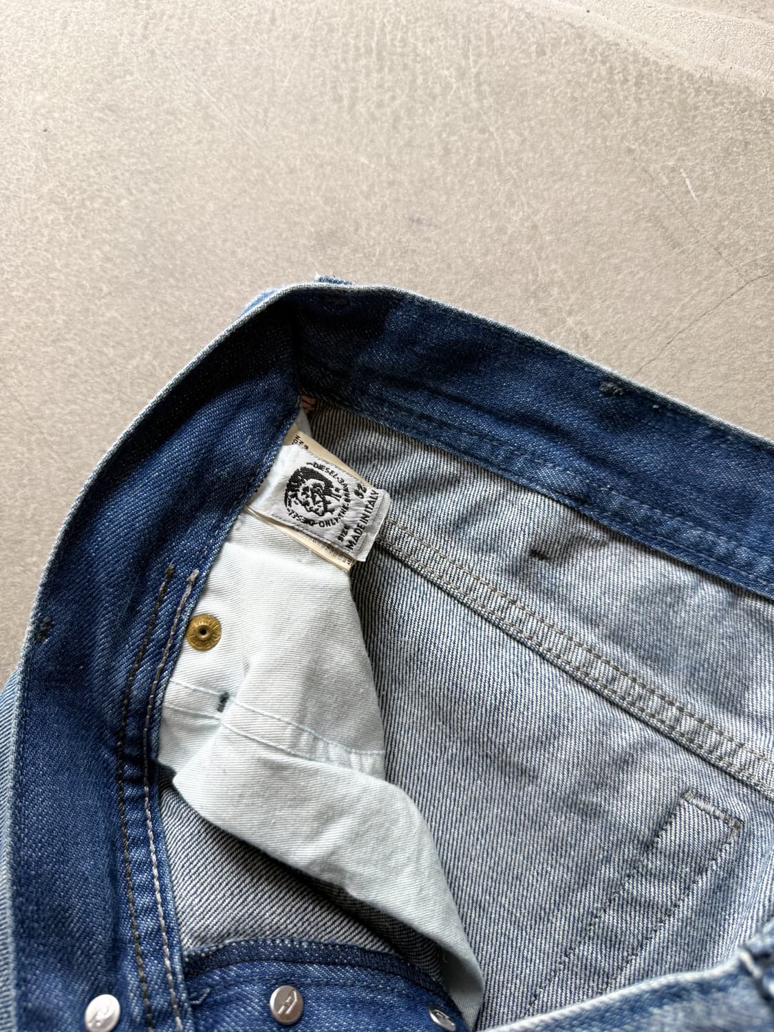 DIESEL Wash Distressed Denim Pants 상품이미지5
