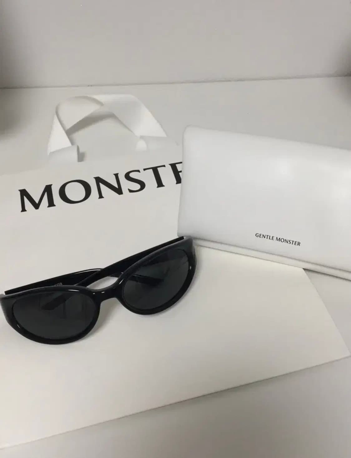 젠틀몬스터 영 01 선글라스 상품이미지1