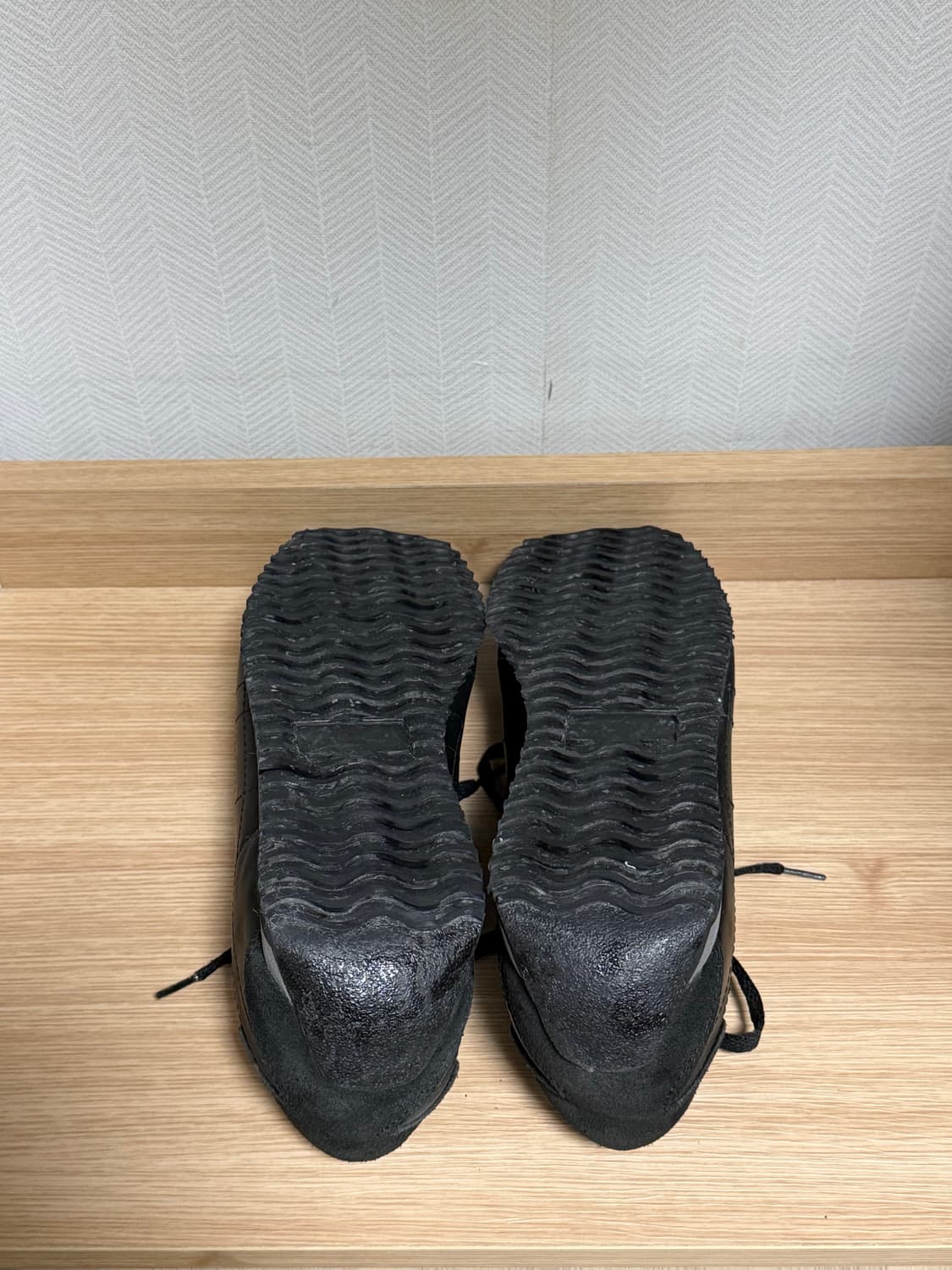 이세이미야케 스니커즈 상품이미지3