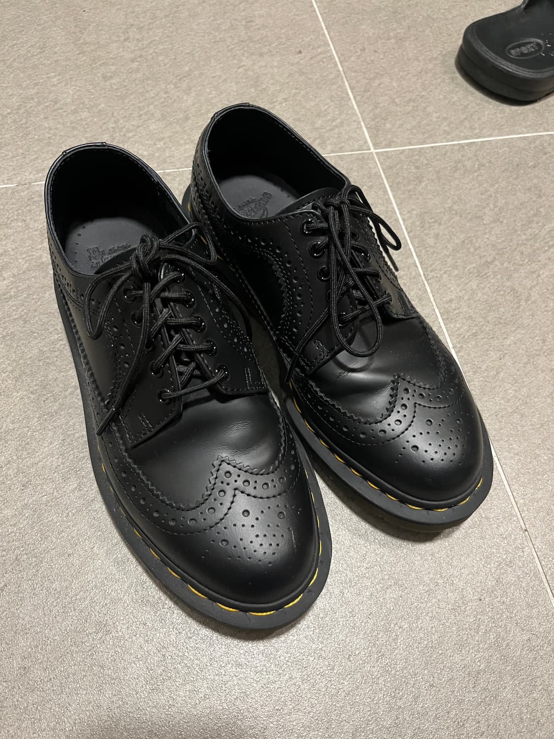 닥터마틴 윙팁 레더 슈즈 로퍼 상품이미지1