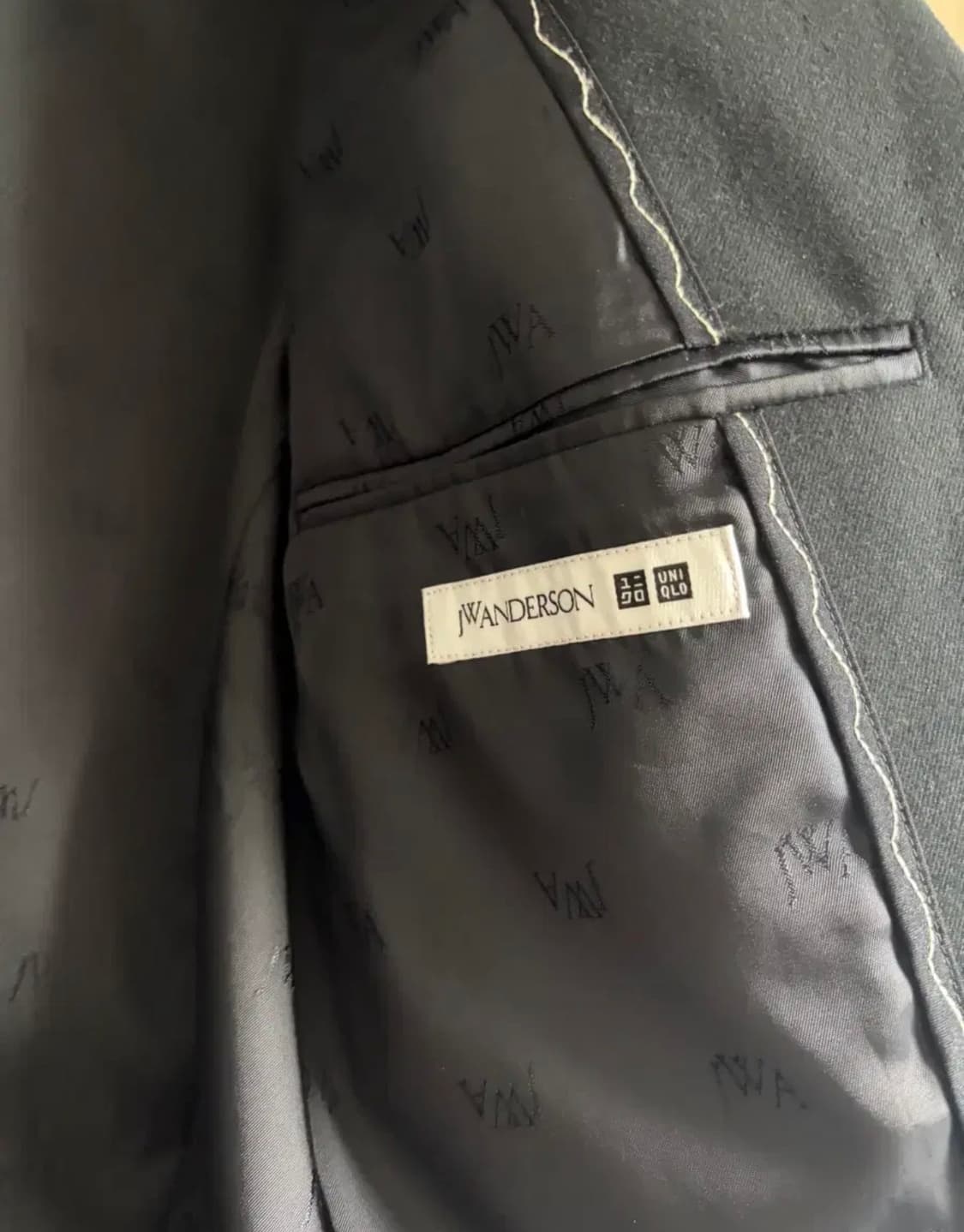 유니클로 JW앤더슨 네이비블레이저 L 상품이미지4