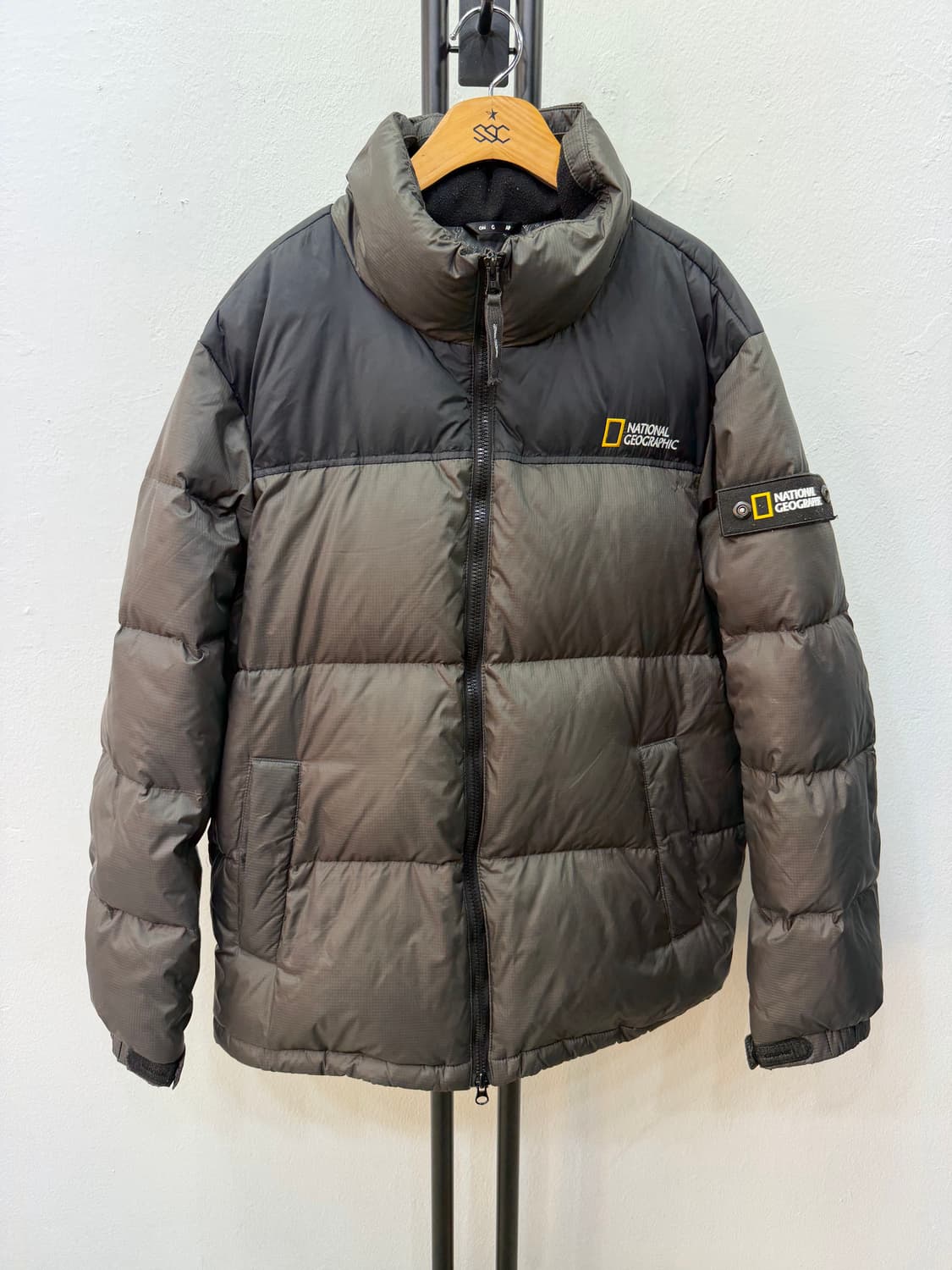 정품) 내셔널지오그래픽 남성패딩 L 상품이미지1