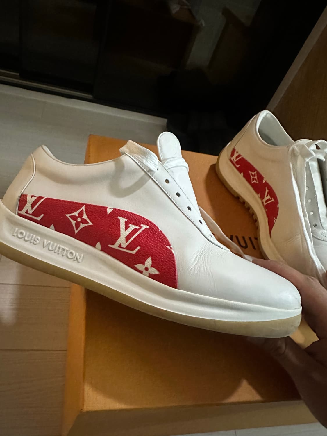 루이비통 슈프림 스니커즈 상품이미지1