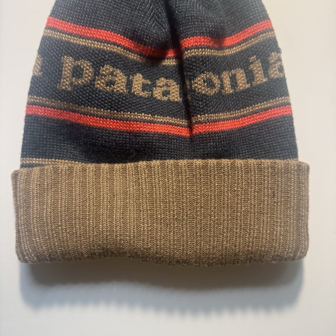 파타고니아 시그니처 로고 폼폼 비니 상품이미지5