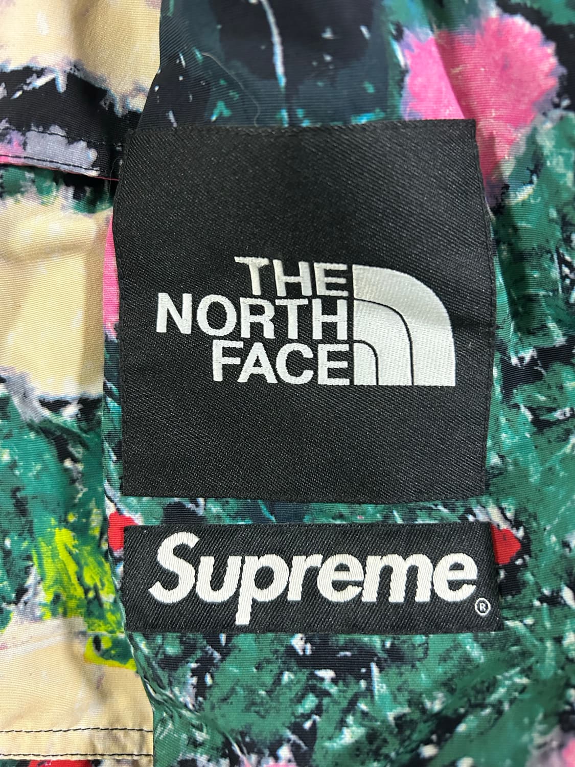Supreme Northface tracking flower jacket 상품이미지3