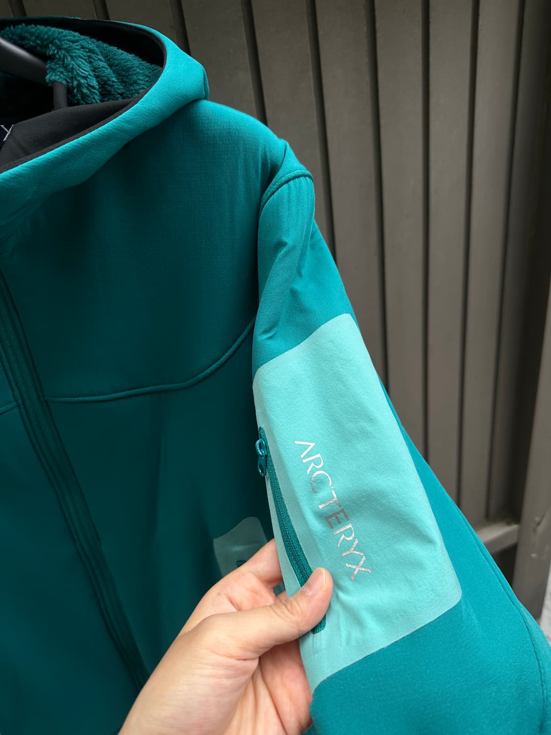 ARCTERYX softshell hooded jacket  상품이미지6