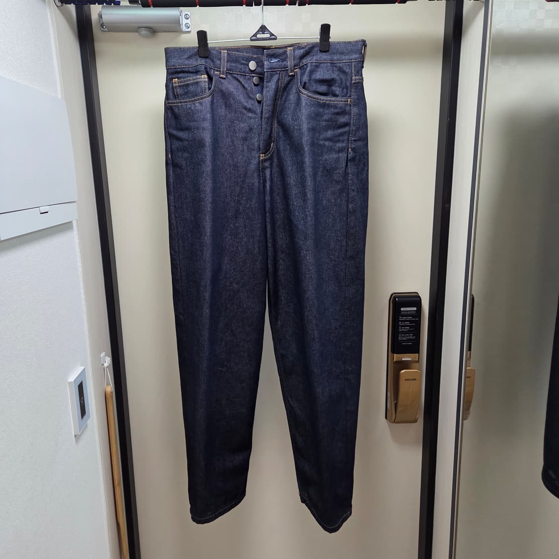 COS / 릴랙스드 와이드 데님 팬츠 / 46 상품이미지1