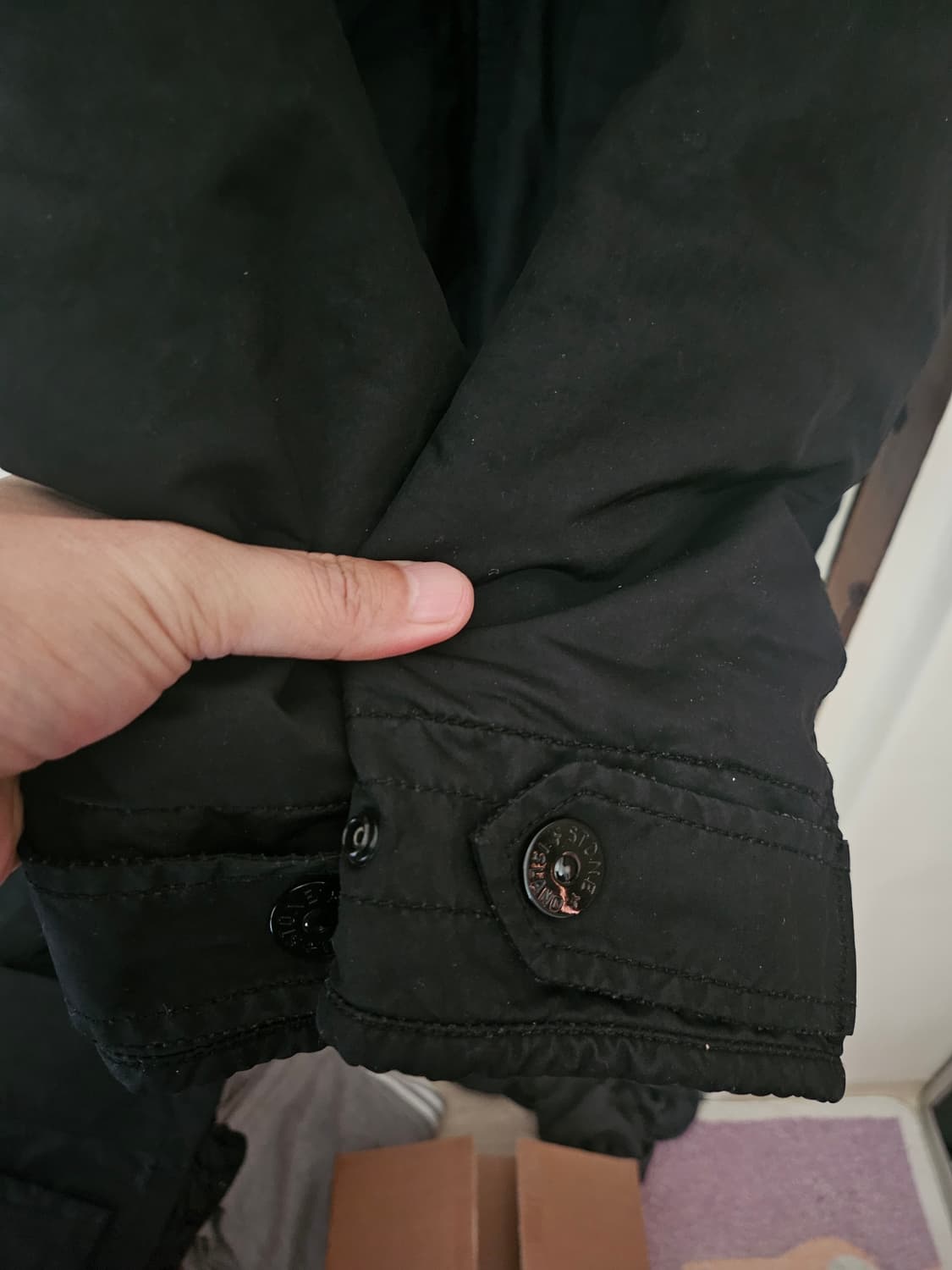 스톤아일랜드 다비드-tc 숏패딩 블랙  L(100-105) 상품이미지4