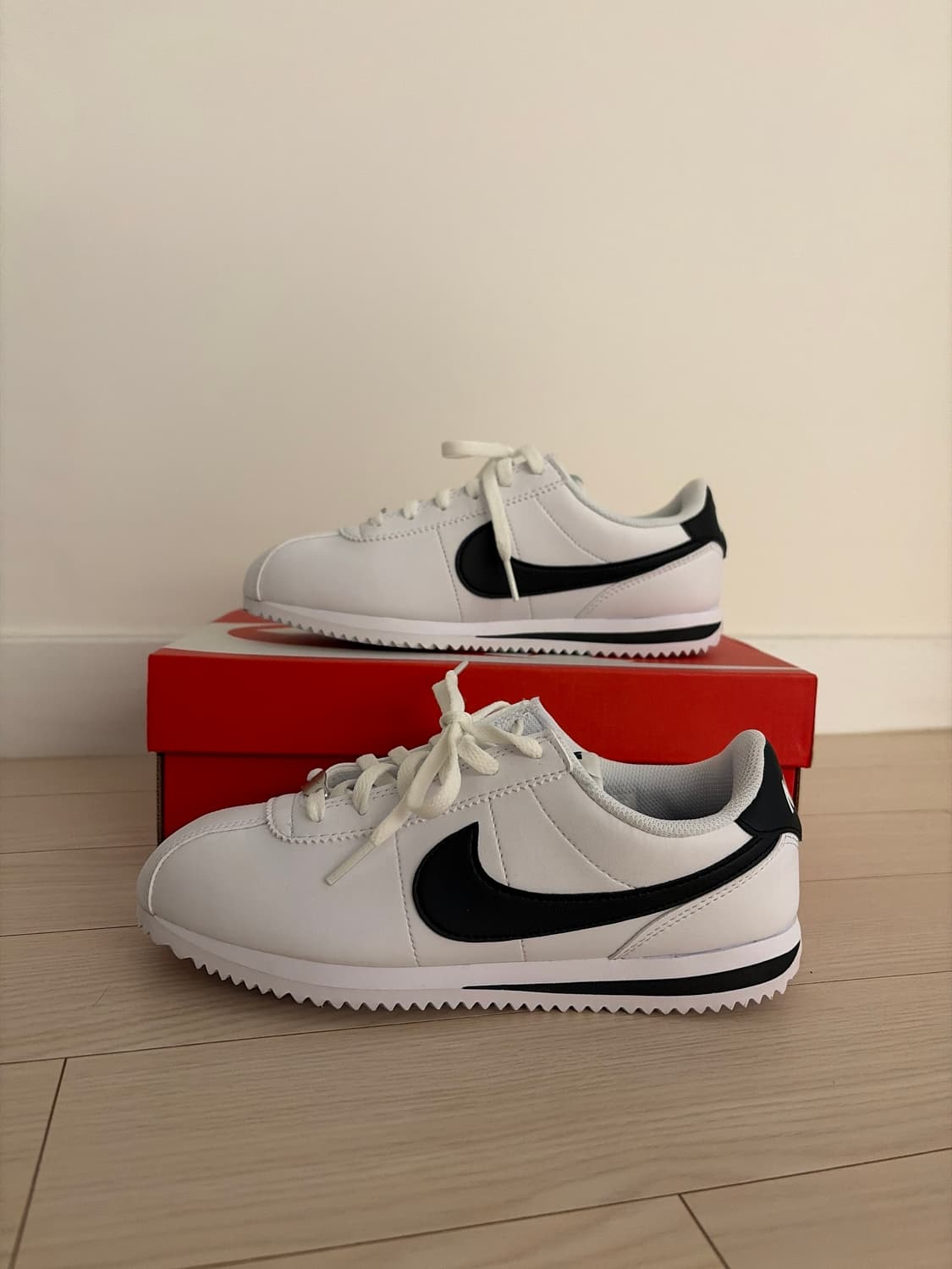 나이키 코르테즈 235 상품이미지1