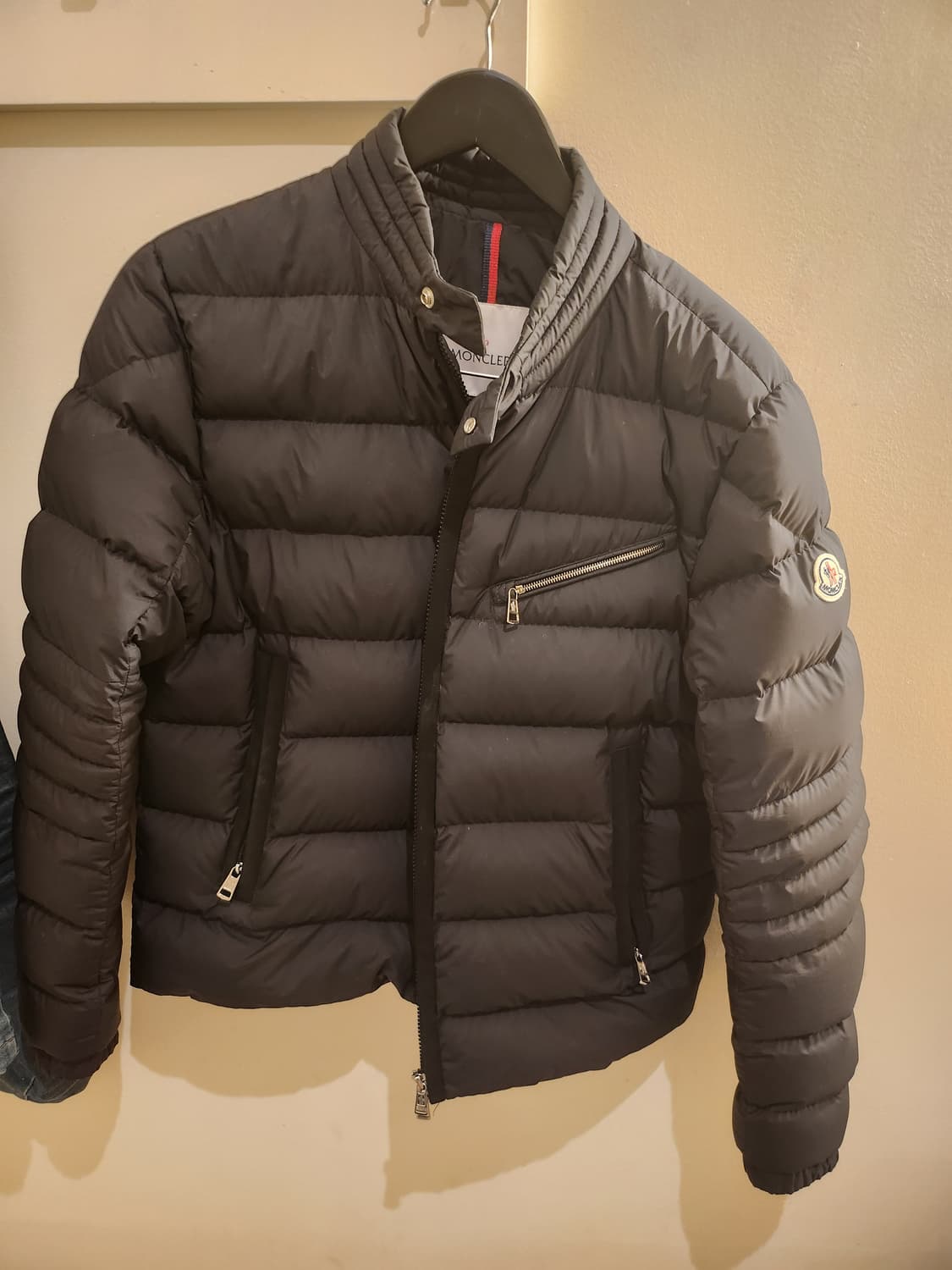 몽클레어 정품패딩 단품 상태A급 상품이미지1