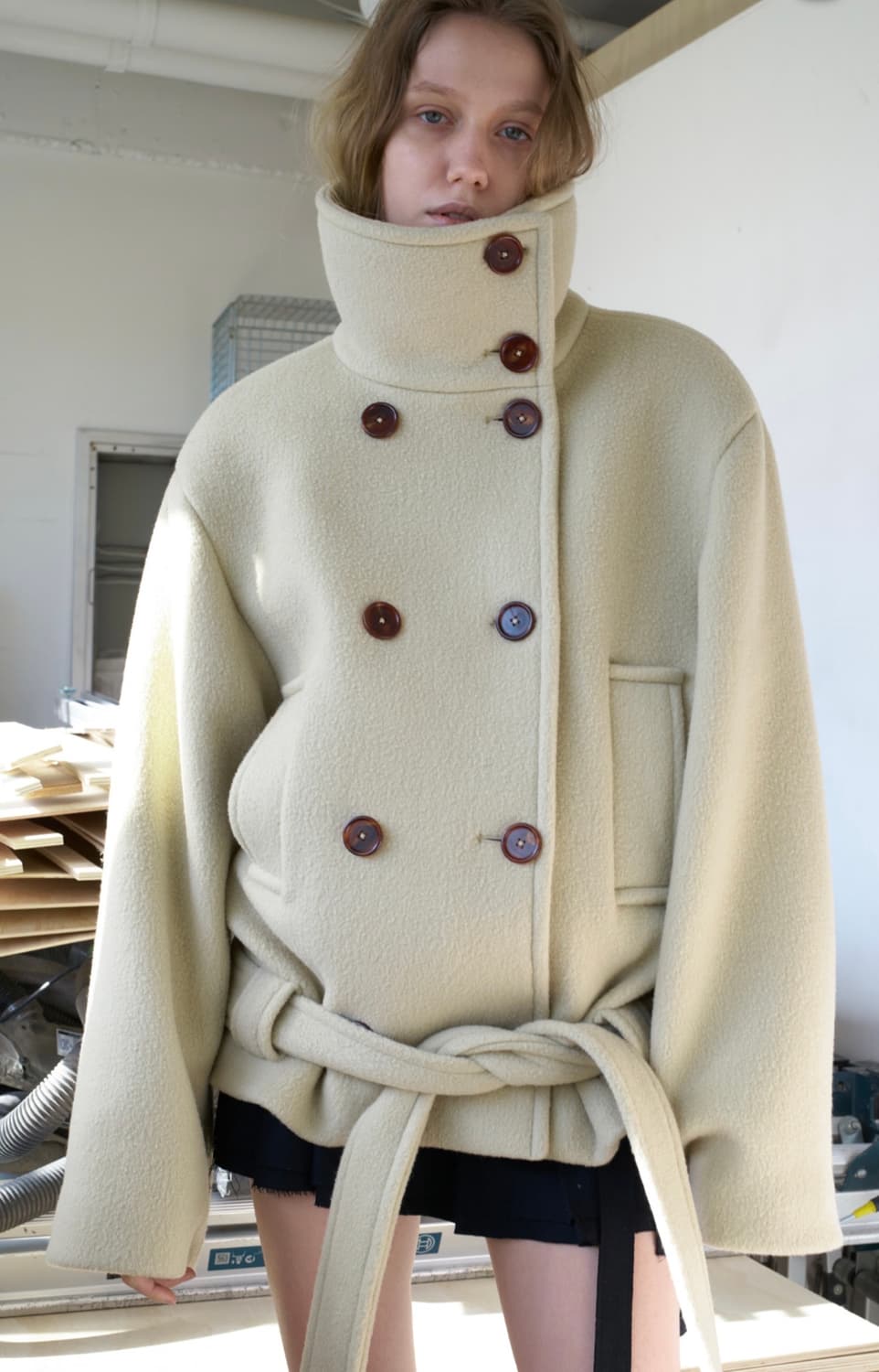 seo HIGH NECK DOUBLE BREASTED HALF COAT 상품이미지5