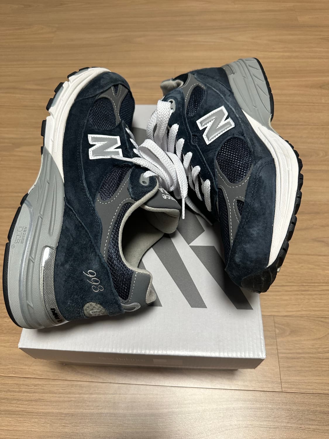 285 뉴발란스 993 네이비 mr993nv 상품이미지8