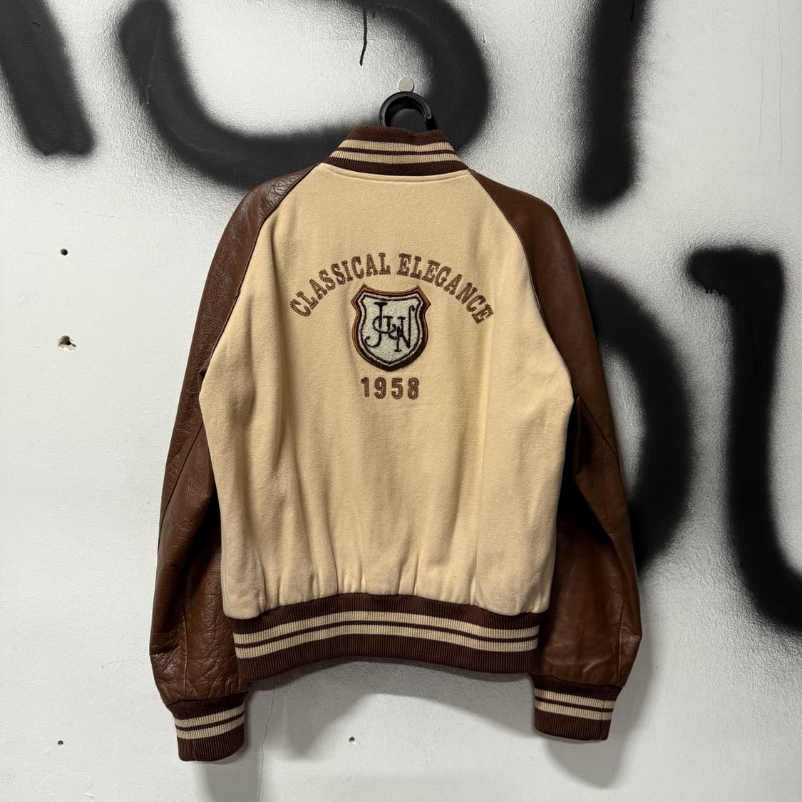 VTG 빈티지 올드스쿨 레더암 멀티 패치 바시티 자켓 상품이미지2