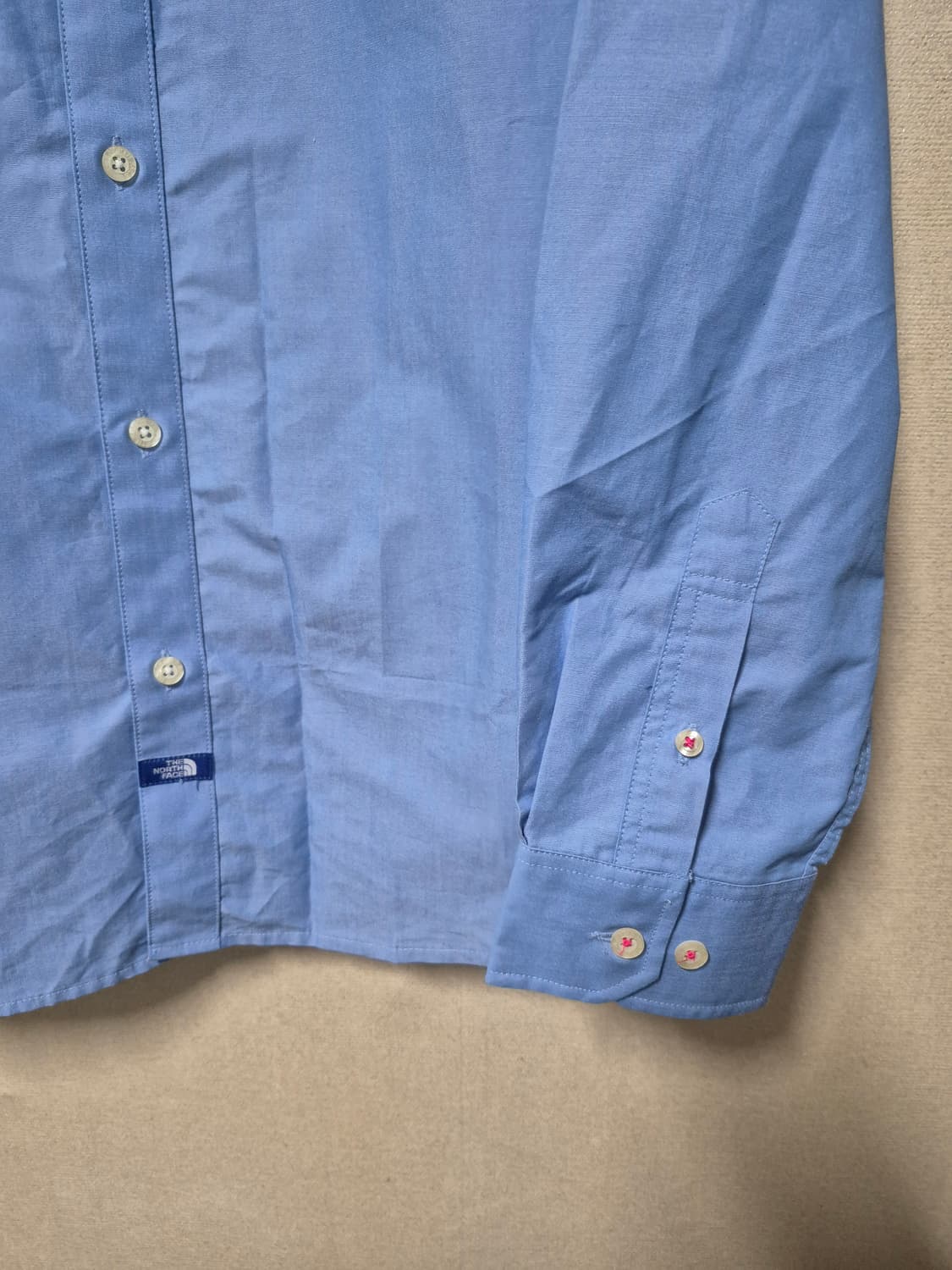 새옷 노스페이스 소매롤업 셔츠 상품이미지3