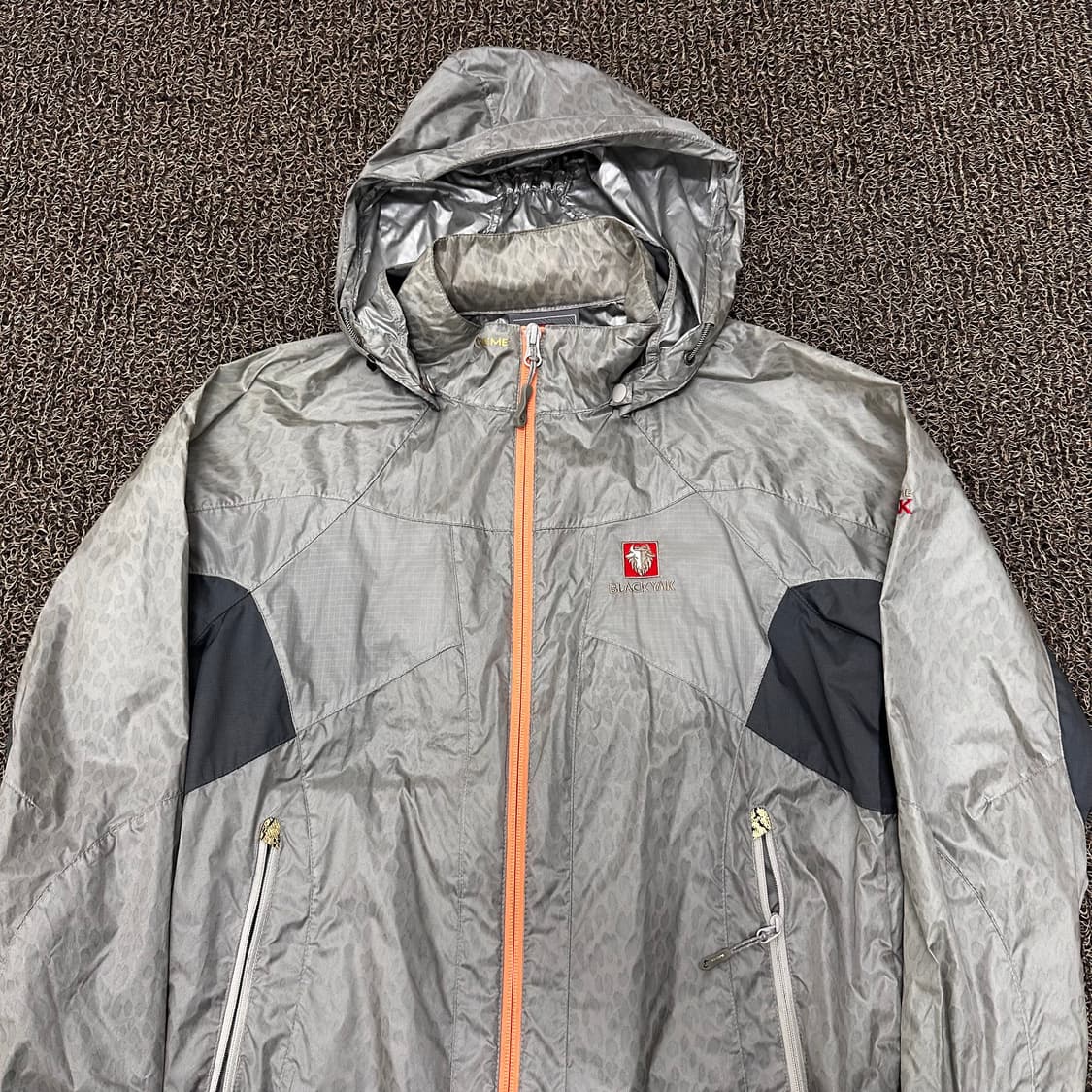 블랙야크 여성 경량 바람막이 자켓 등산복 운동복 100사이즈 상품이미지2