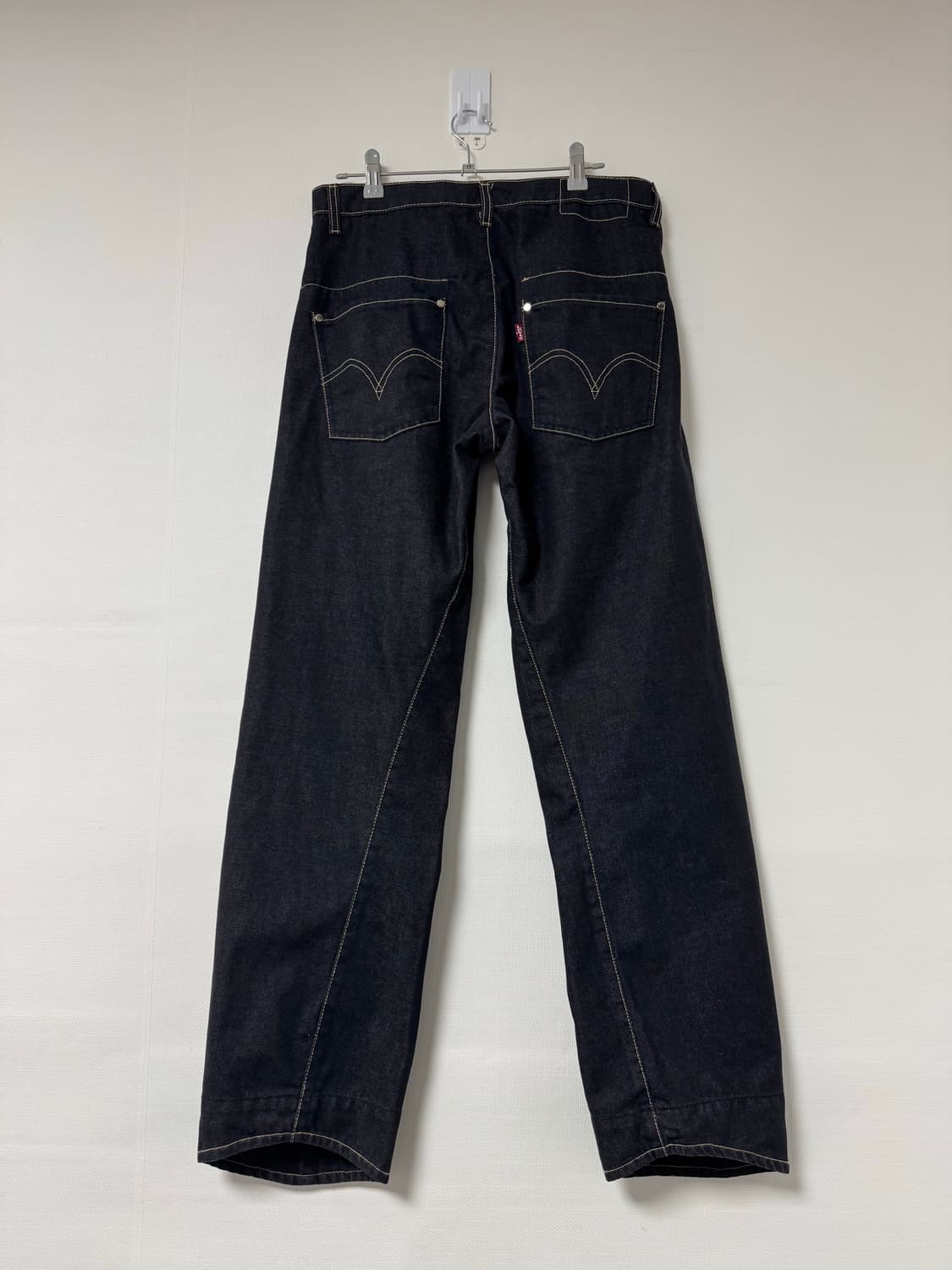 32/32) 리바이스 엔지니어드 흑청 상품이미지2