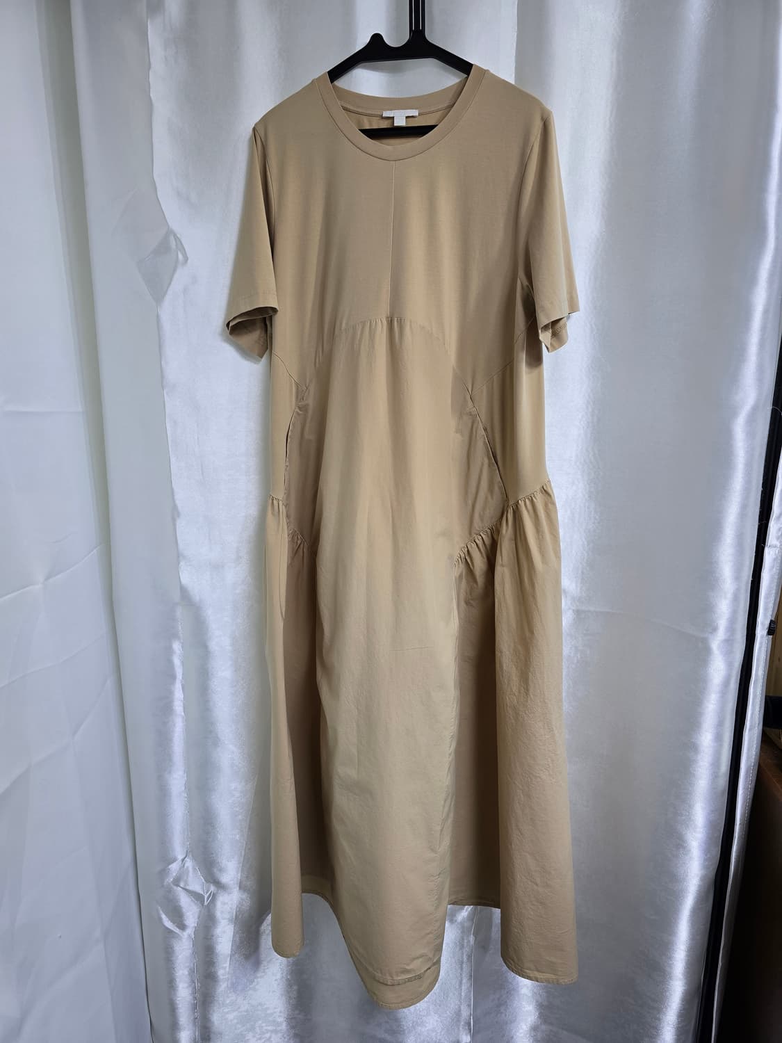 코스 COS 베이지 엠파이어라인 원피스 (1646) 상품이미지1