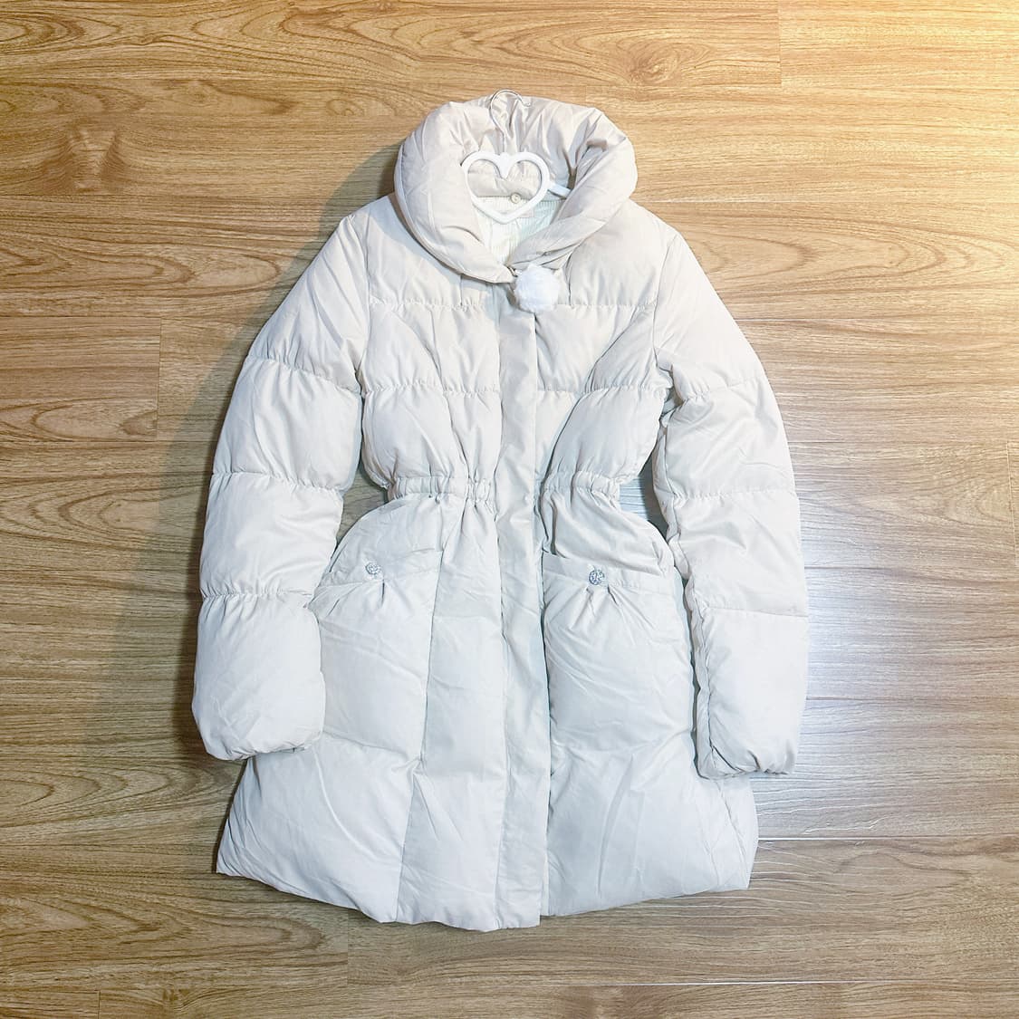 빈티지 리본 폼폼이 패딩 코트 히메갸루 로걀 라떼 달천깔 일브 양산형  상품이미지2