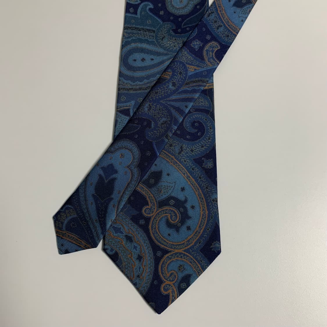 에트로(ETRO) 페이즐리 넥타이 명품 최상급 A+등급 클래식 정장룩 상품이미지3