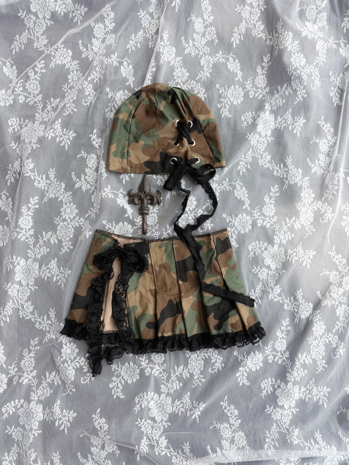Camo lace eyelet beanie & lace Layered 상품이미지1