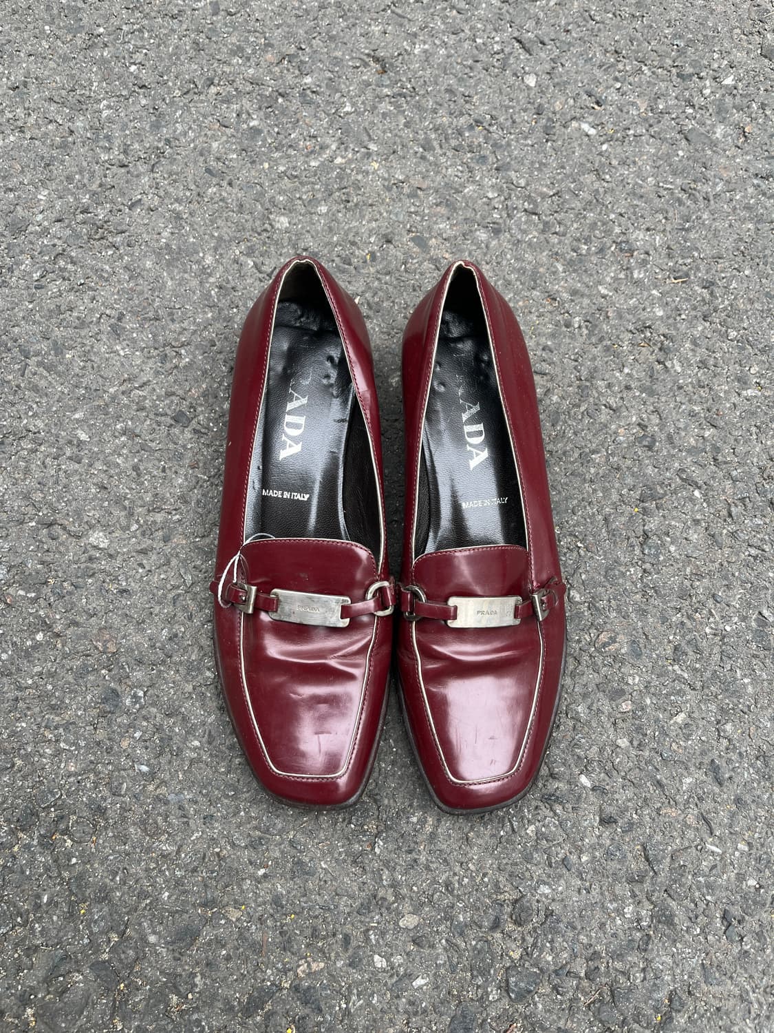 프라다 버건디 로퍼 상품이미지2