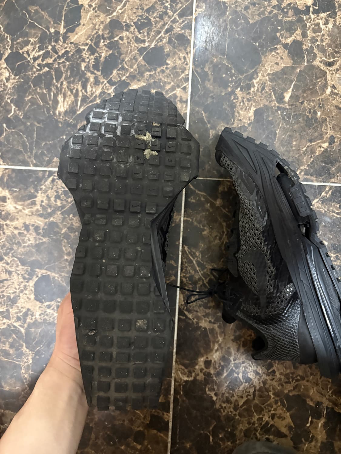 나이키 mmw004 트리플 블랙 상품이미지3