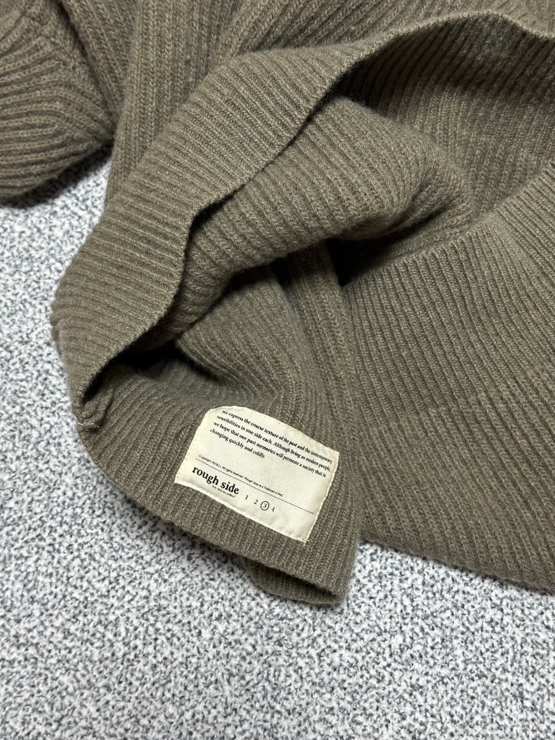 러프사이드 니트 상품이미지4