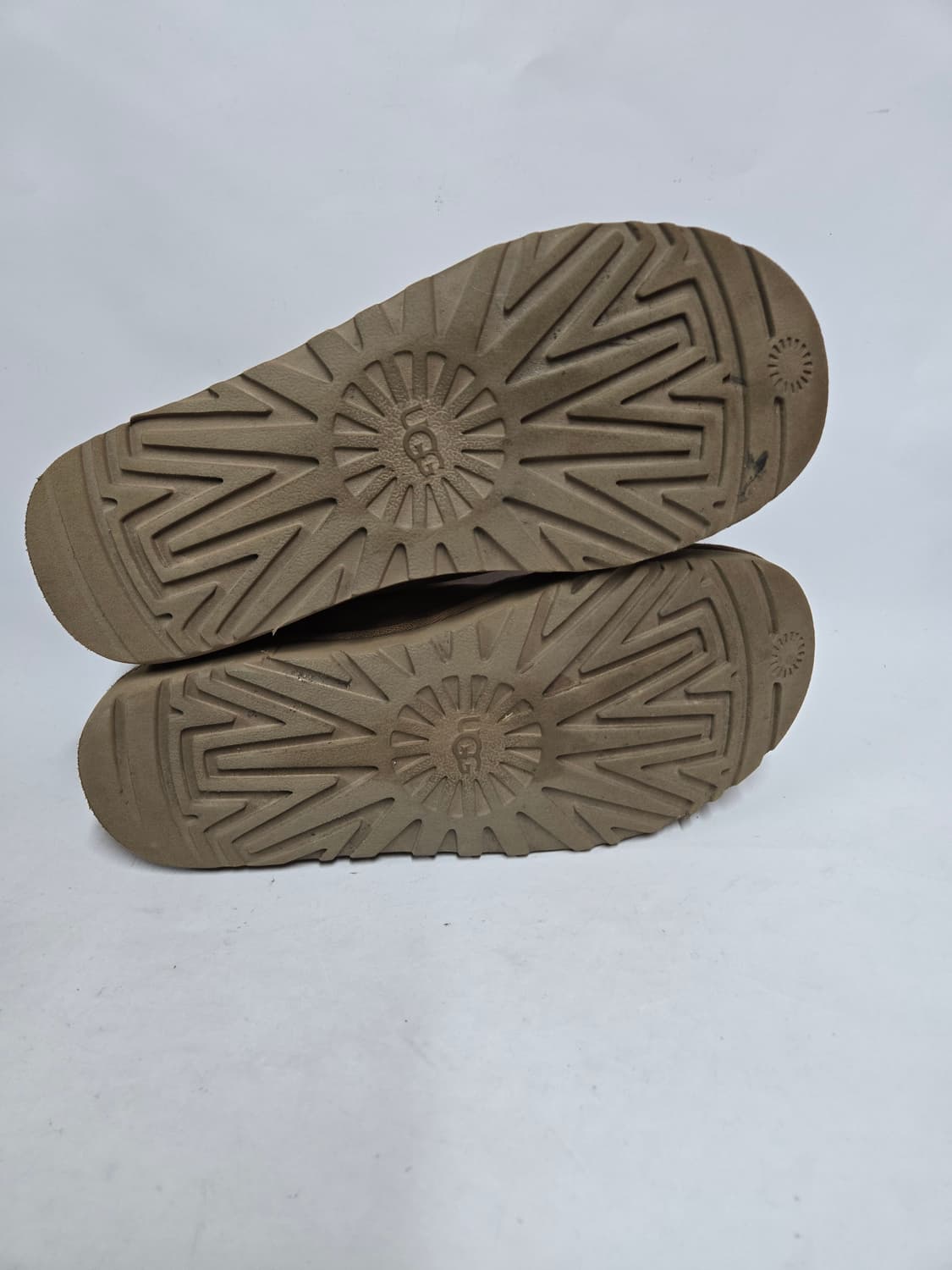 UGG어그 클래식 울트라 미니 부츠230mm 상품이미지8