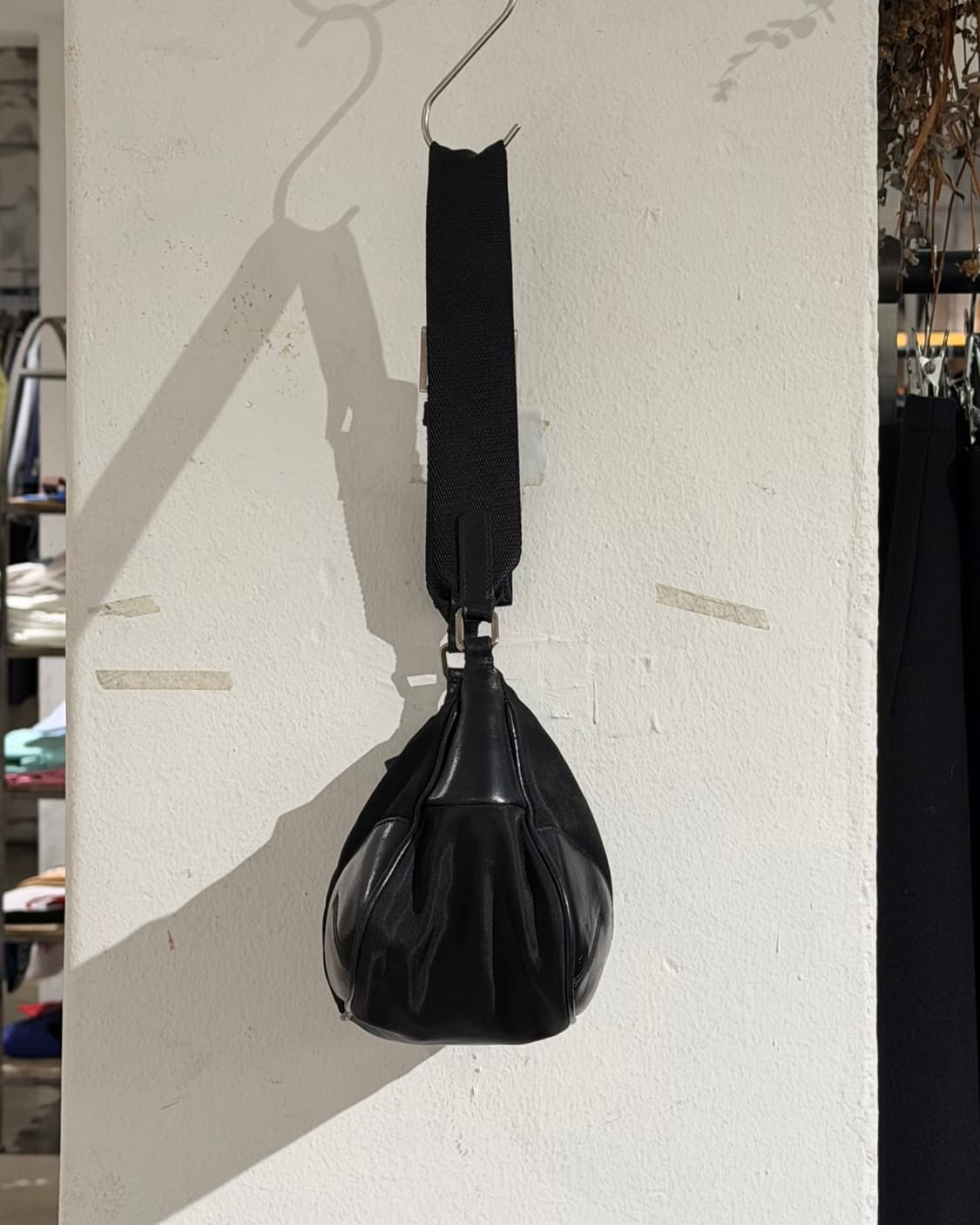 프라다 블랙 테수토 리나일론 숄더백 상품이미지5