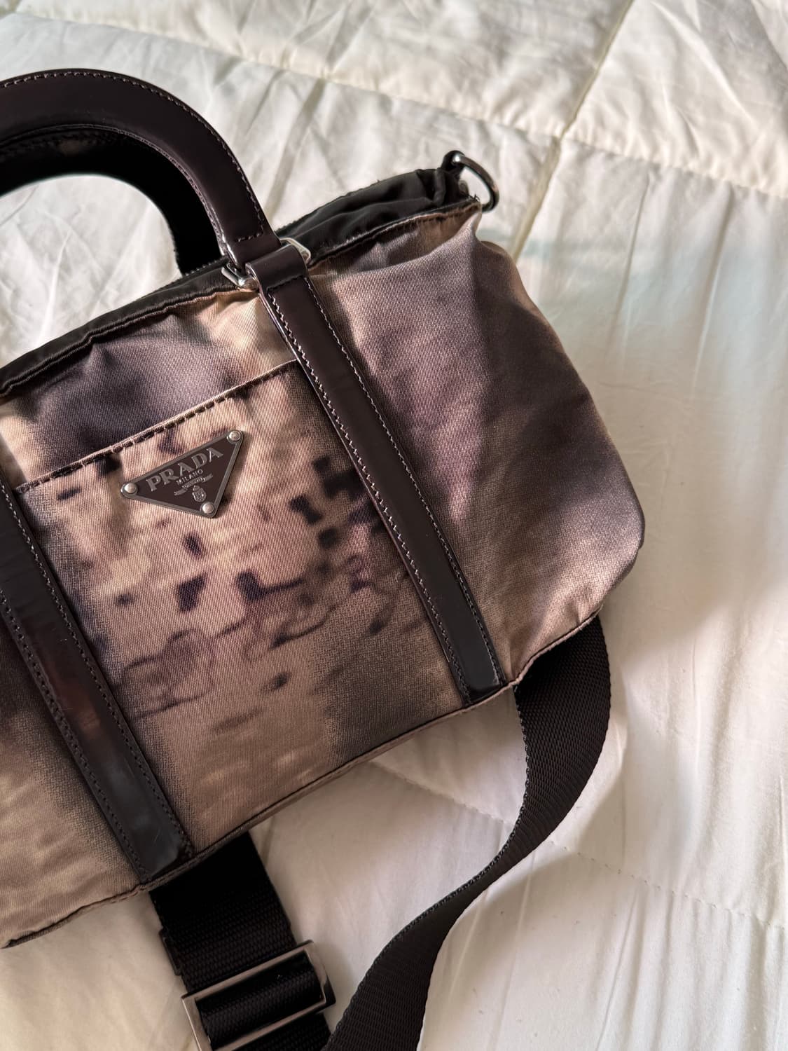 프라다 카고 보스턴백 상품이미지2