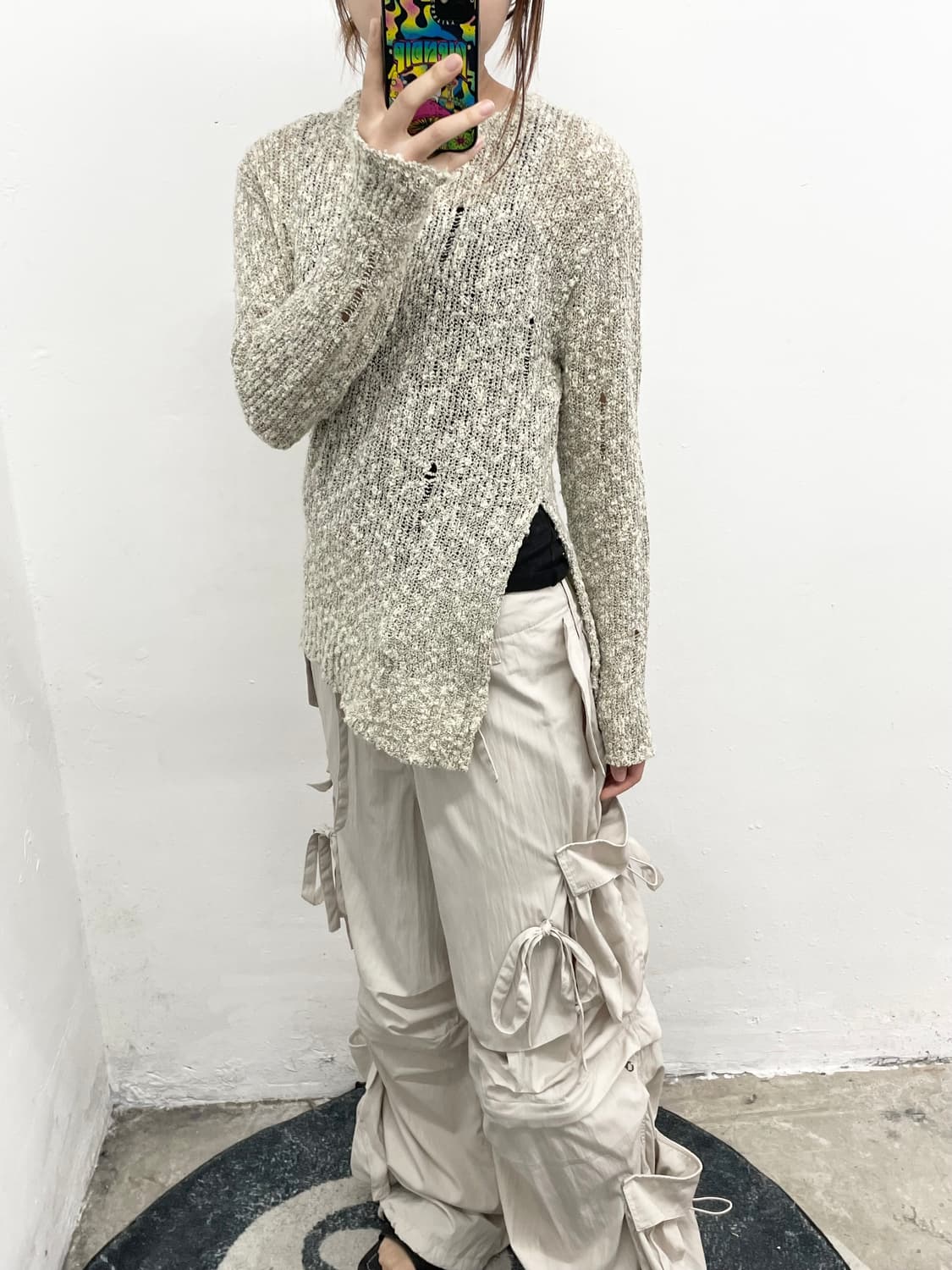 멜란지 데미지 루즈 절개 니트탑 상품이미지2