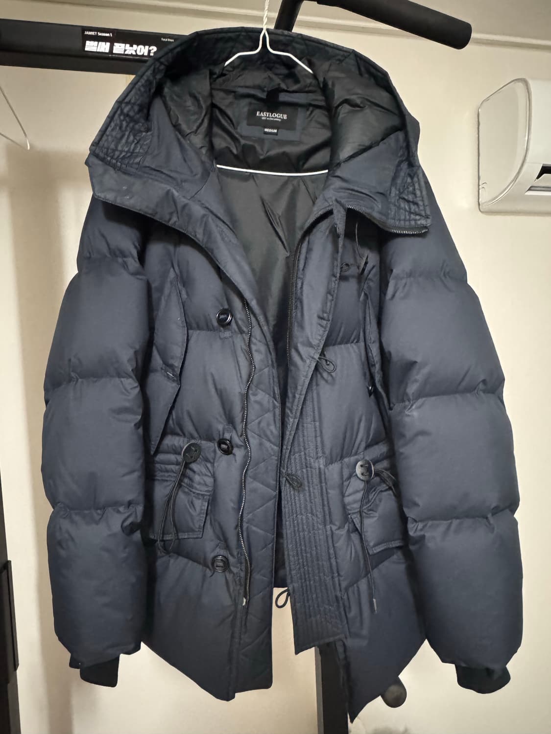 23fw 이스트로그 패딩 팝니다. (중고) 상품이미지1