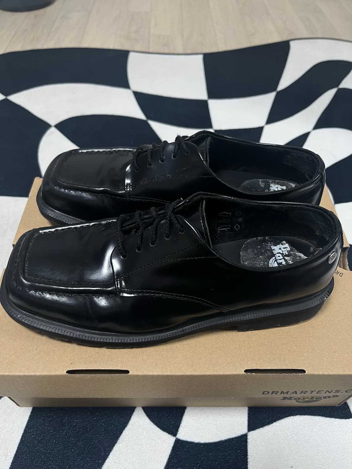닥터마틴 더로우 5i   상품이미지3