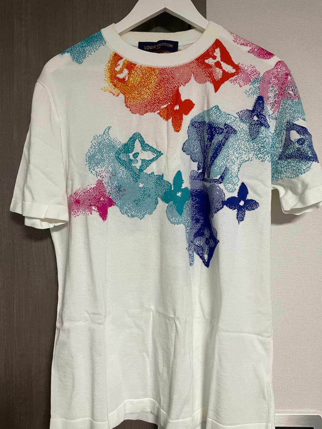 루이비통 남성 페인팅 모노그램 니트티셔츠 상품이미지1