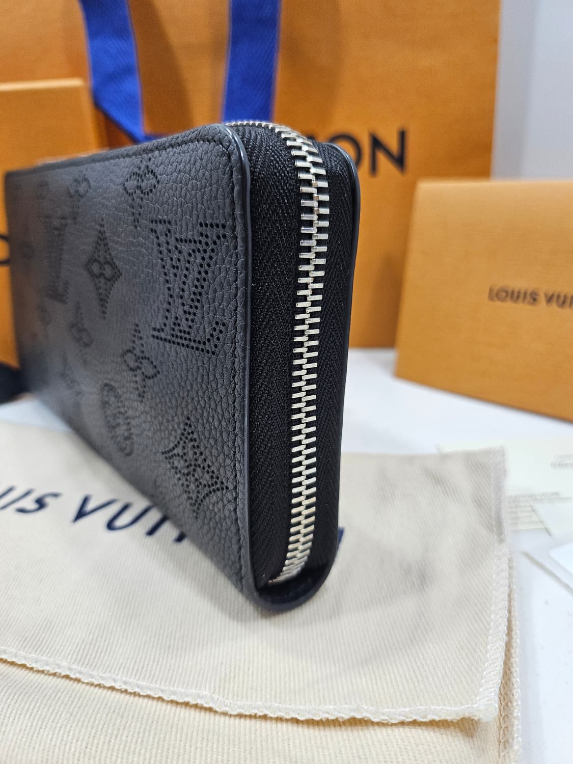 [풀구성] 루이비통 마히나 지피 월릿 장지갑 상품이미지3