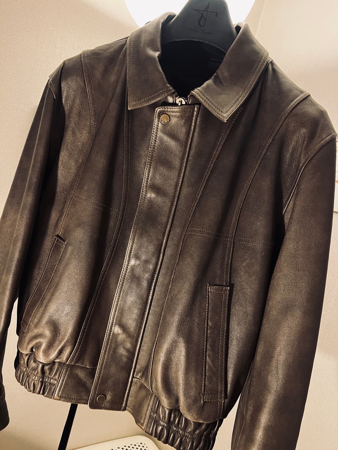 느와르라르메스 스탠다드 세미오버 빈티지 브라운 46 상품이미지9