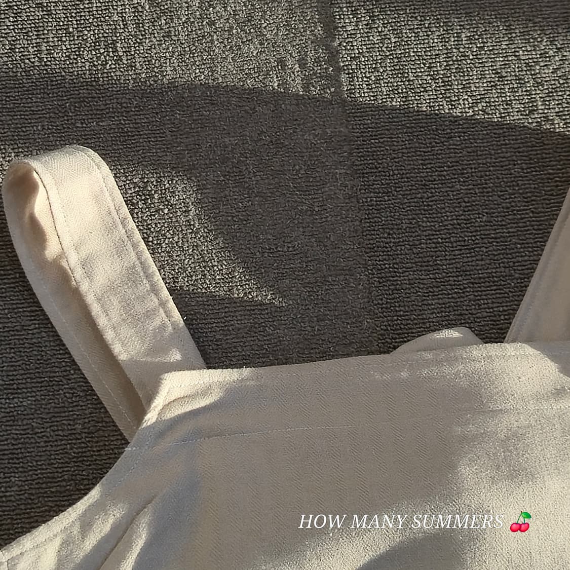 베이지 슬리브리스 탑 백리본 상품이미지5