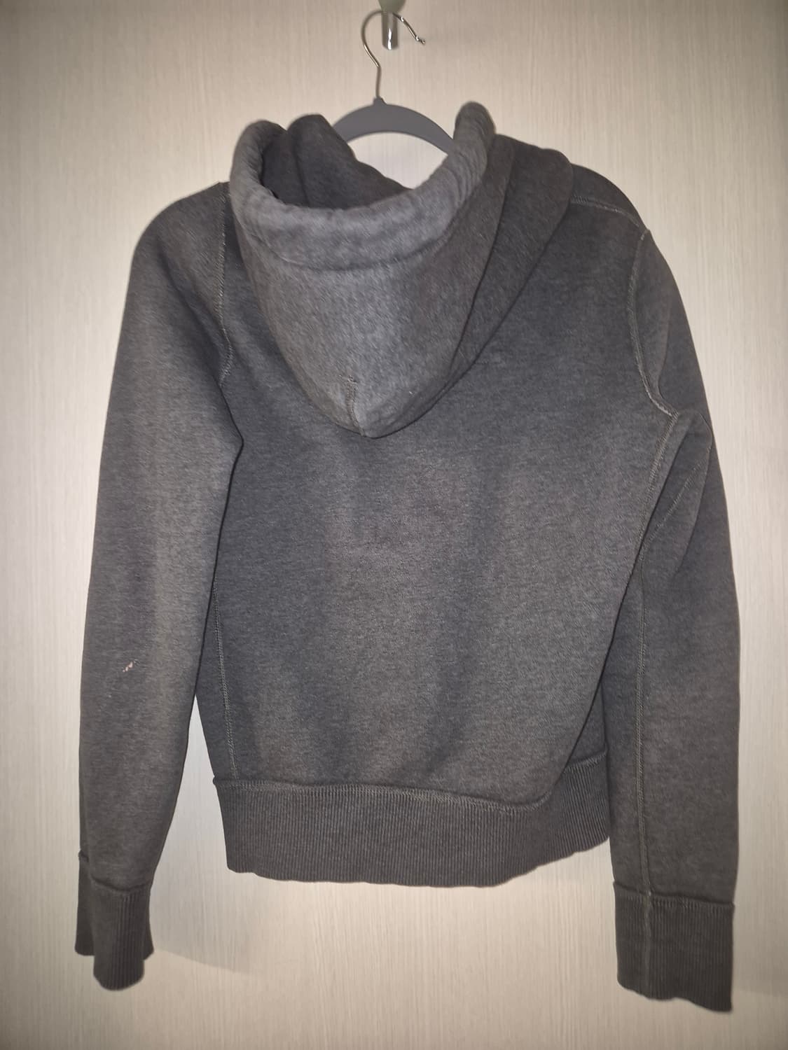 아베크롬비 머슬핏 차콜 화이트 후드집업 S 상품이미지3