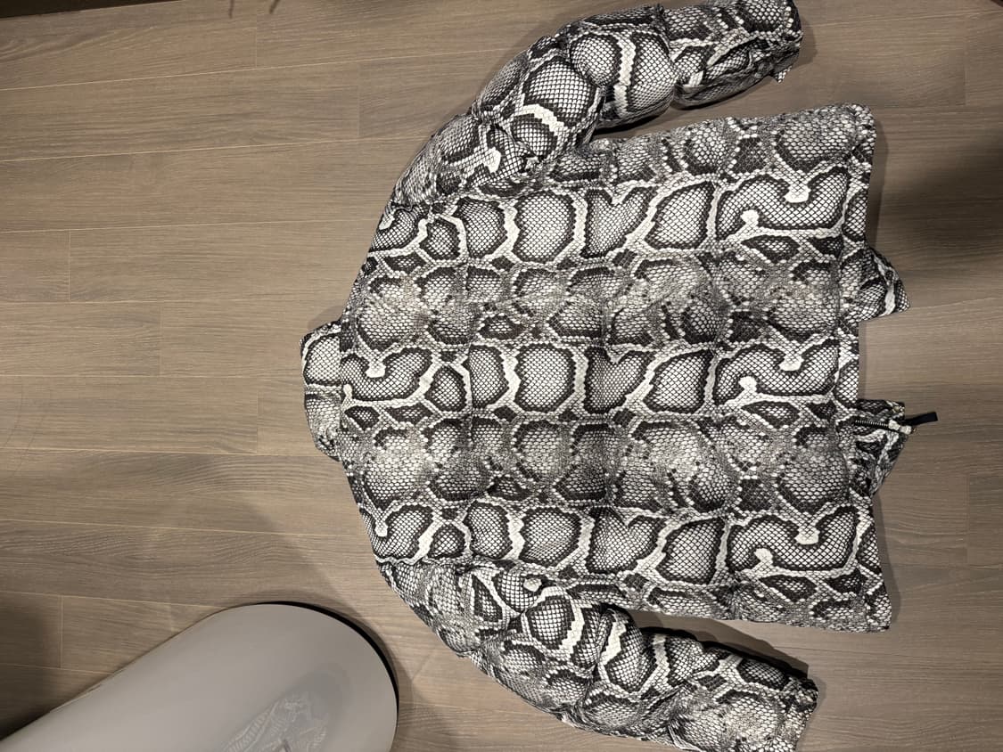 와코마리아 19fw 파이톤 패딩 M 상품이미지2