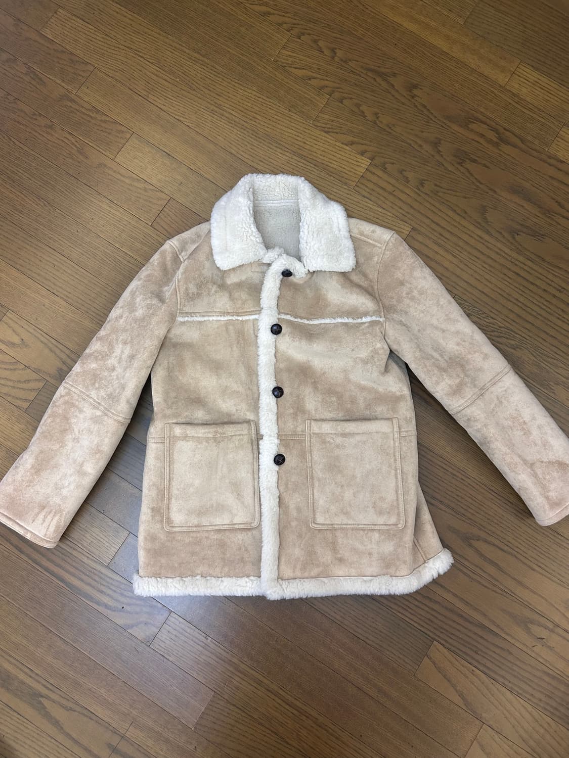 틸아이다이 코트 판매합니다 상품이미지4