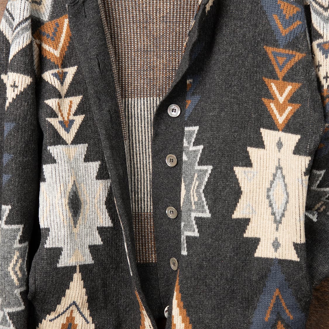 [100] 80s CROMBIE 퓨어 램스울 나바호 패턴 니트 가디건  상품이미지4
