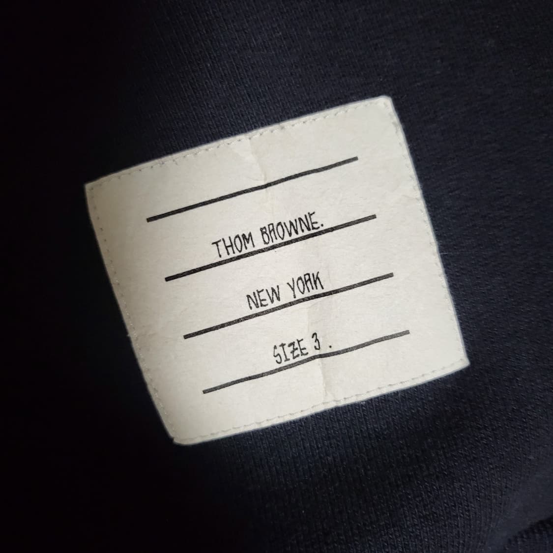 톰브라운 백삼선 맨투맨 3사이즈 네이비 상품이미지3