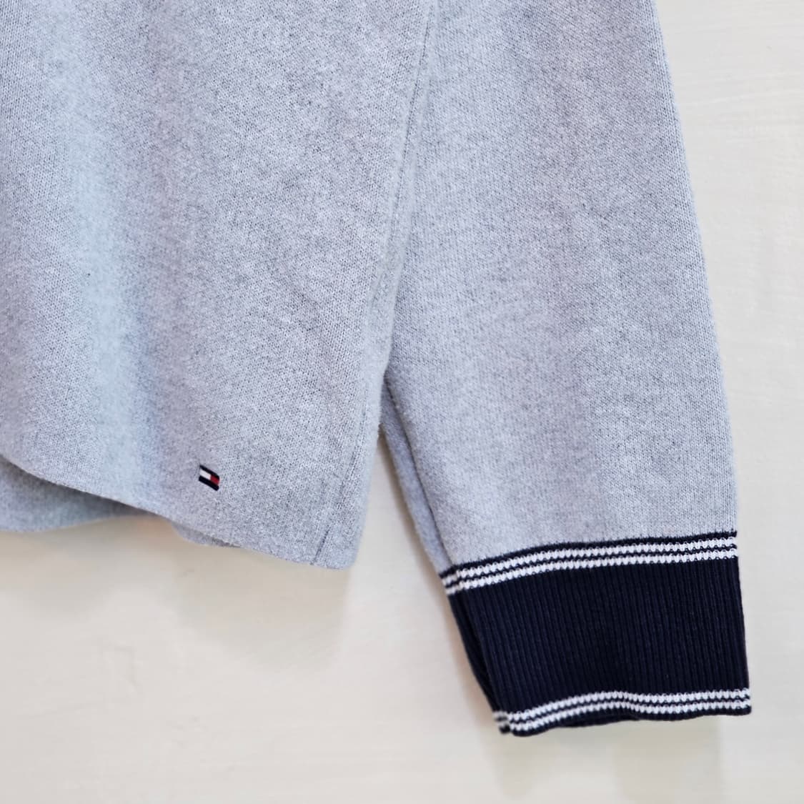 [TOMMY HILFIGER] 타미힐피거 브이넥 코튼니트 상품이미지3