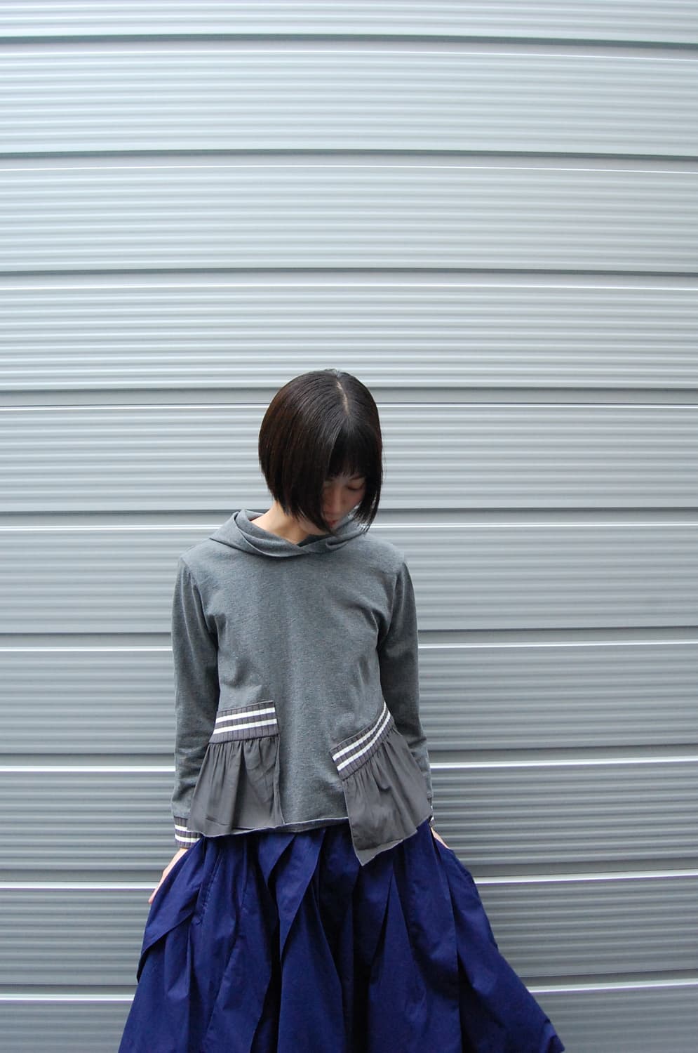 Ruffle unbalance hoodie 상품이미지2