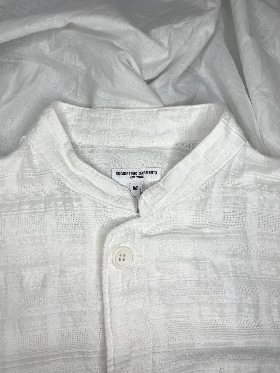 엔지니어드 가먼츠 화이트 토널 시어서커 체크 밴드 칼라 셔츠 상품이미지3